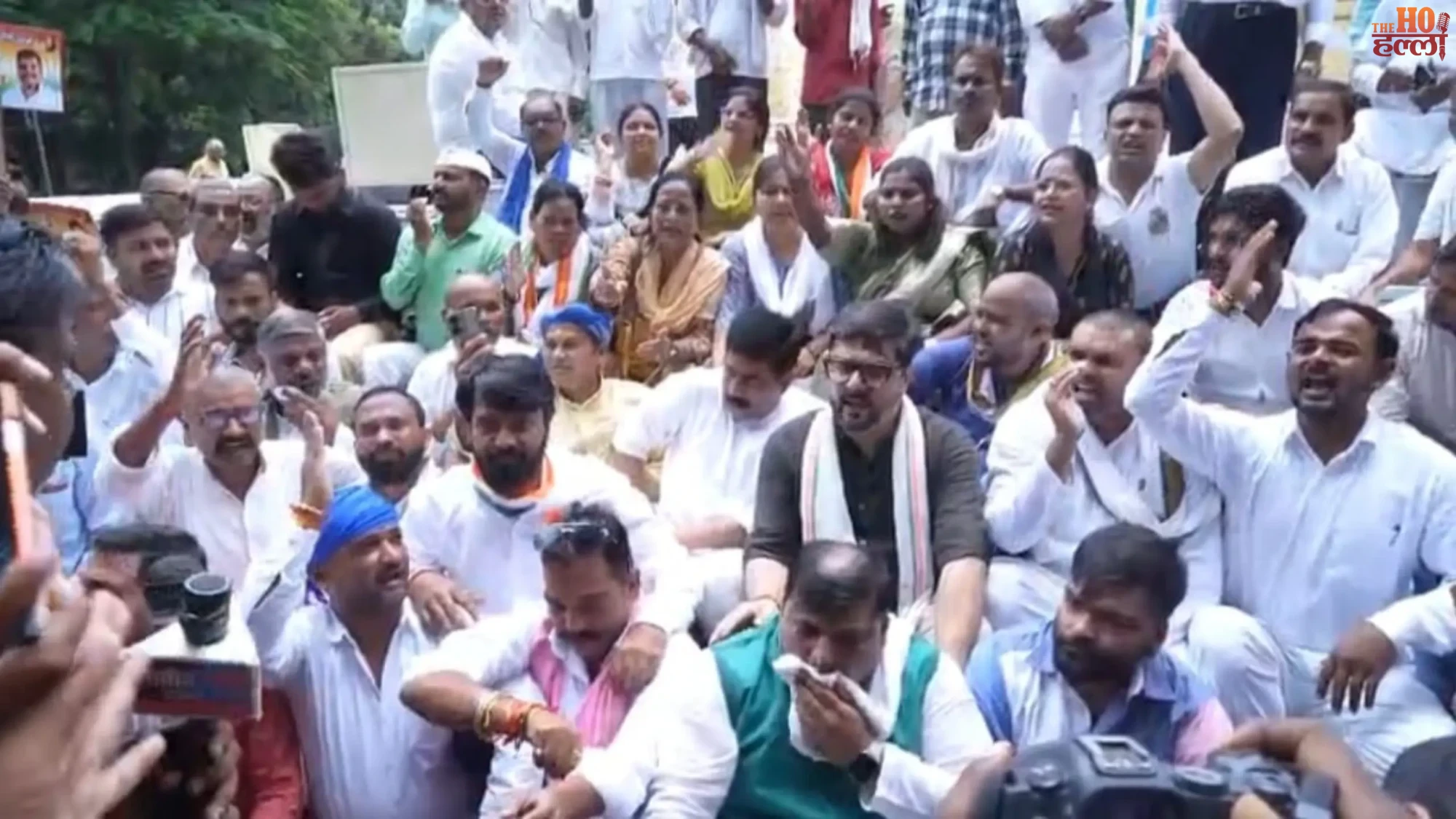 rahul-gandhi-fir-congress-protest-lucknow-tanuj-punia