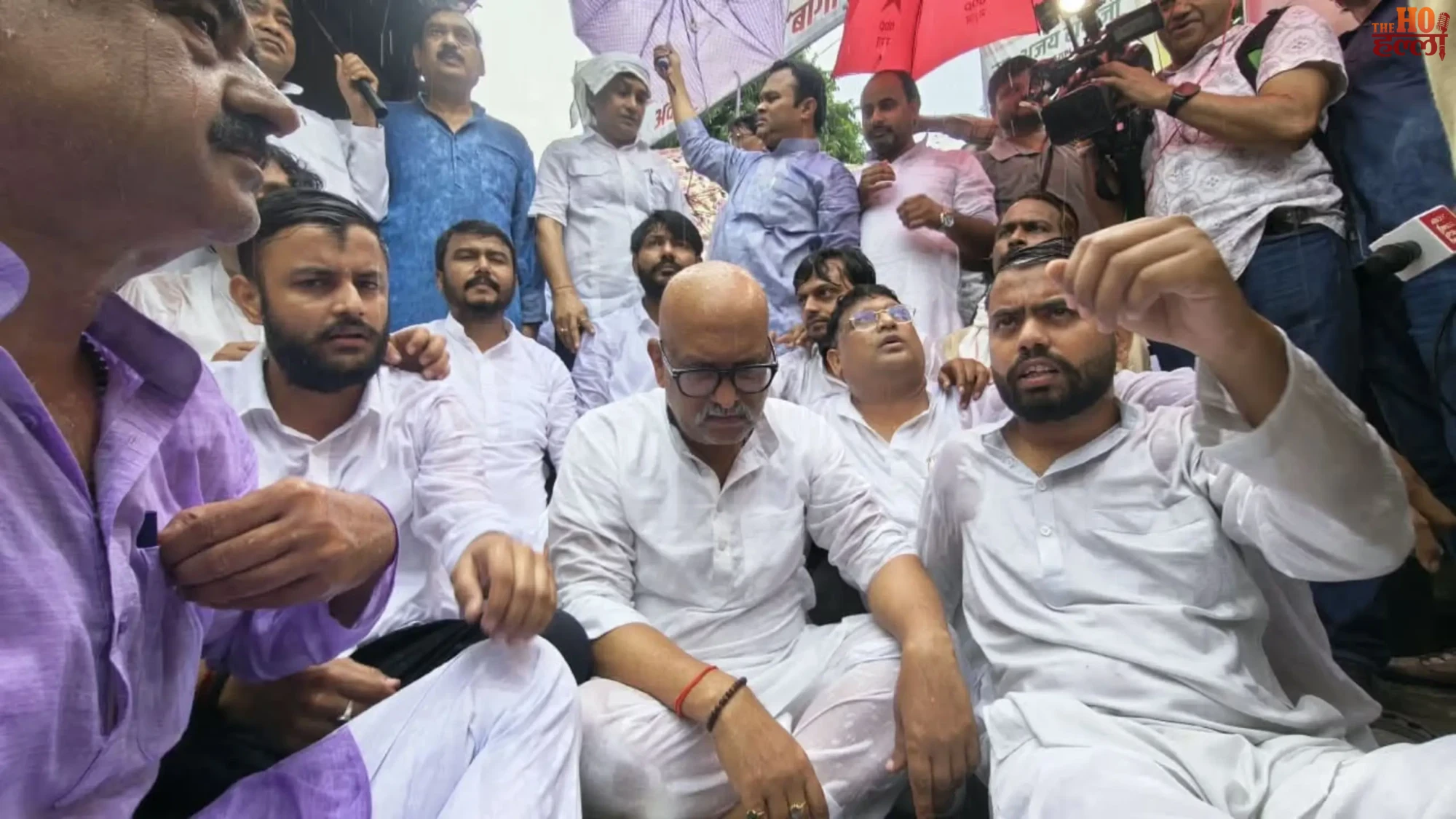 saharanpur-masjid-controversy-ajay-rai-detained-congress-protest (3)
