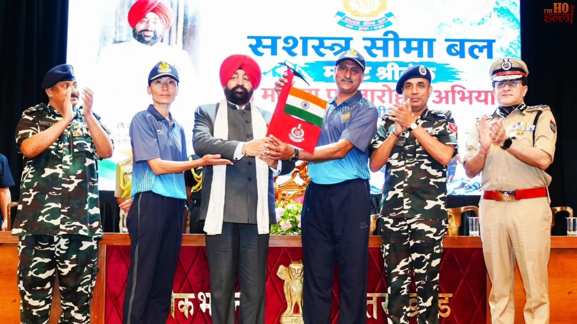 ssb-all-woman-mount-srikanth-expedition-governor-gurmeet-singh (2)