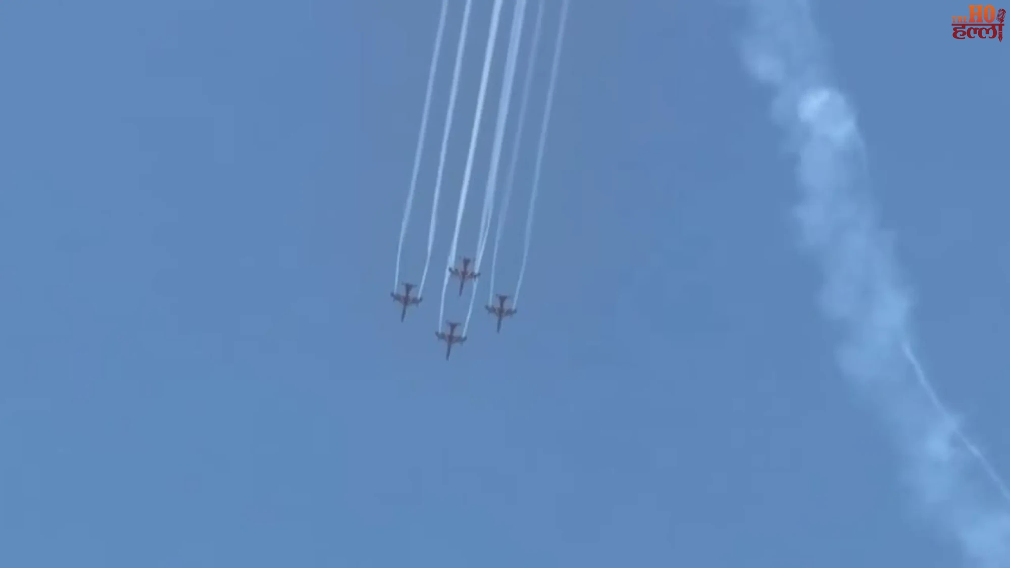 surya-kiran-aerobatic-team-air-show-meerut (4)