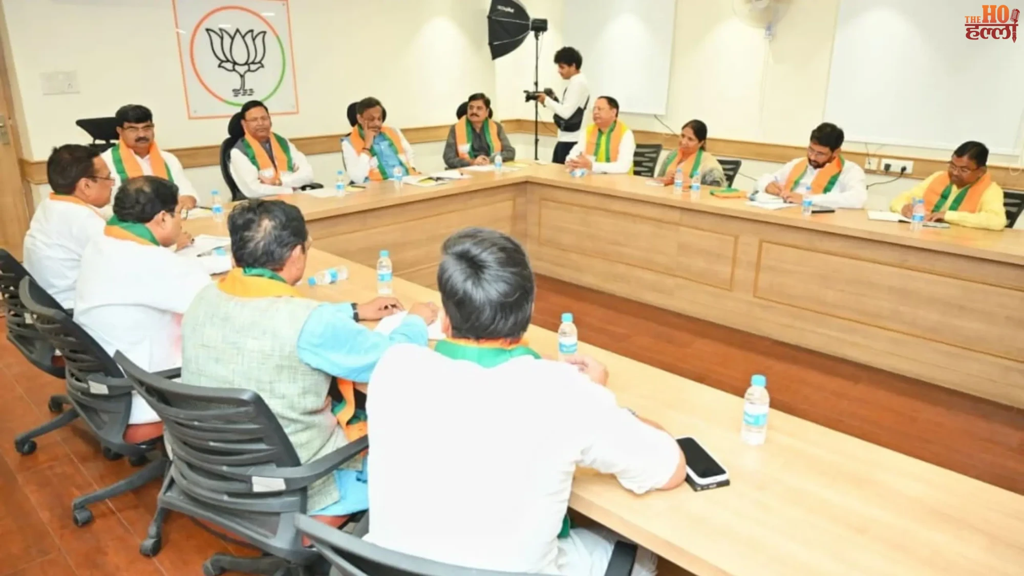 up-2027-vinod-tawde-yogi-bjp-election-strategy-pda (2)