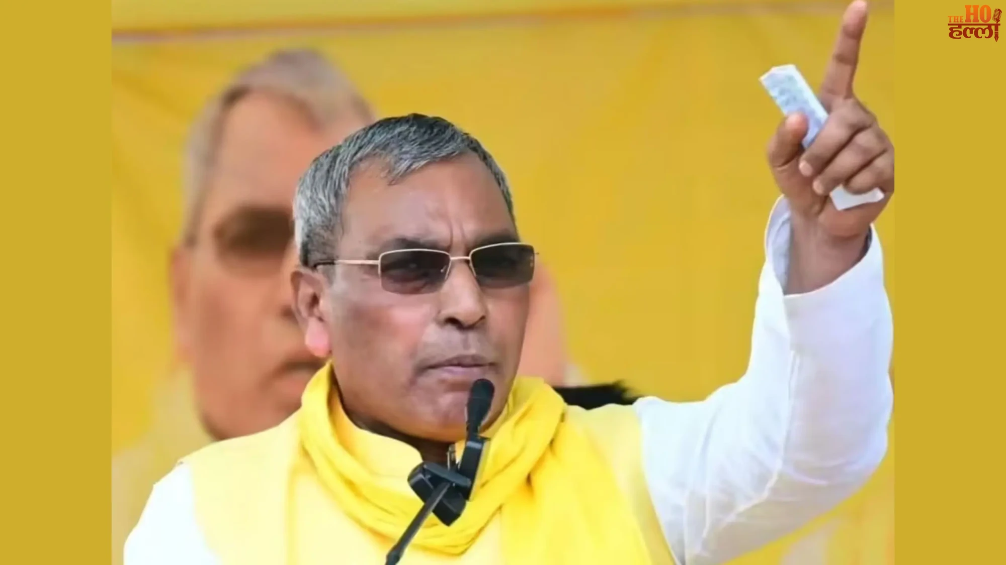 up-news-op-rajbhar-attacks-akhilesh-yadav-12-baje-tak-sona-chhod-dijiye