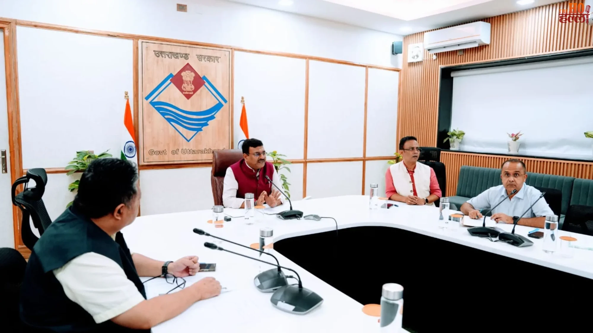 uttarakhand-chief-secretary-anand-bardhan-review-meeting-absent-doctors-list (2)