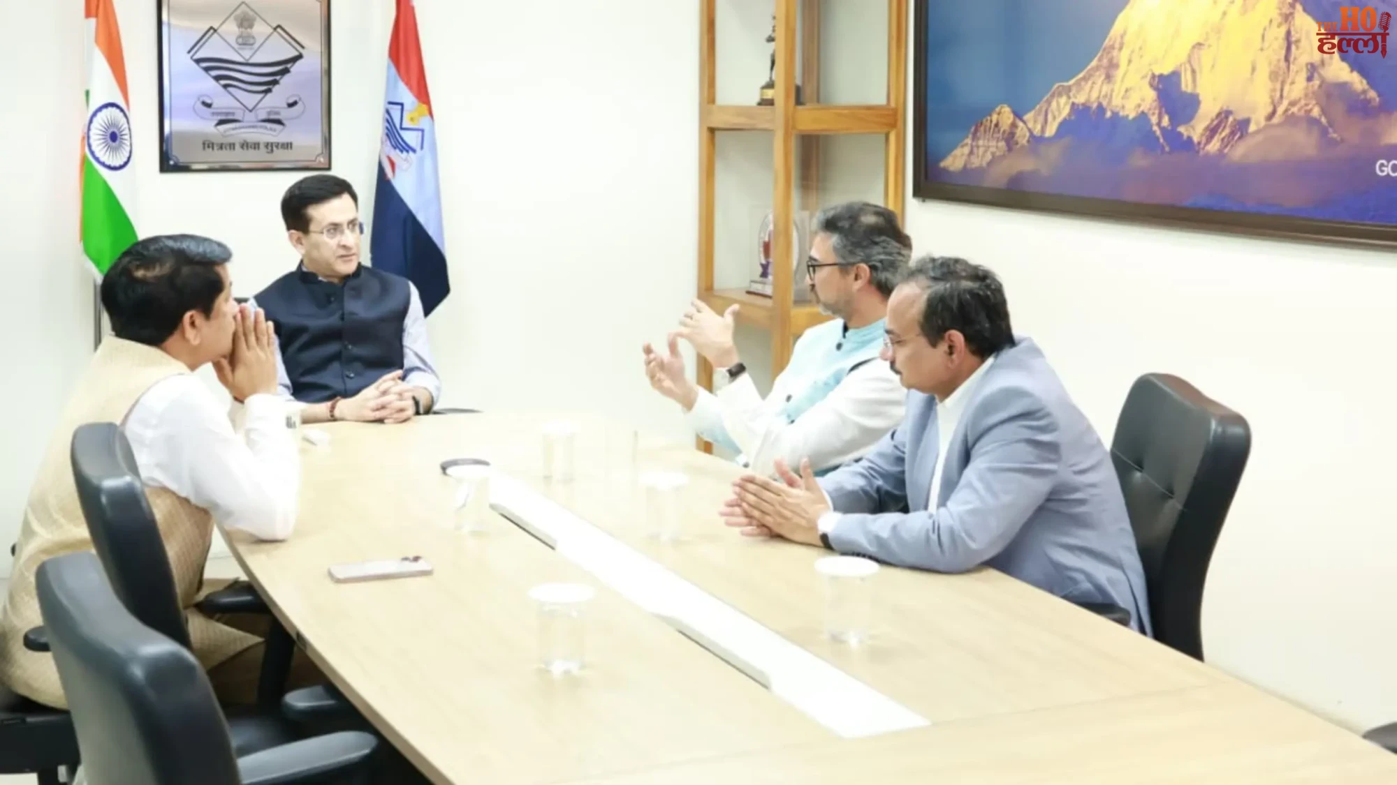 uttarakhand-dgp-dipam-seth-diplomats-meeting-cyber-policing-disaster-management (2)