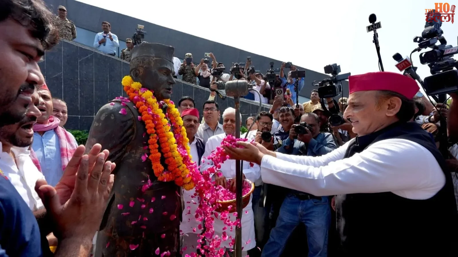 akhilesh-yadav-jpnic-visit-yogi-government-2027-power-change