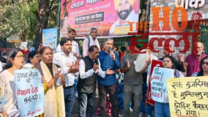 अंकिता भंडारी हत्याकांड : दुष्यंत गौतम की राज्यपाल पद पर नियुक्ति रद्द हो, संगठनों ने बीजेपी का फूंका पुतला