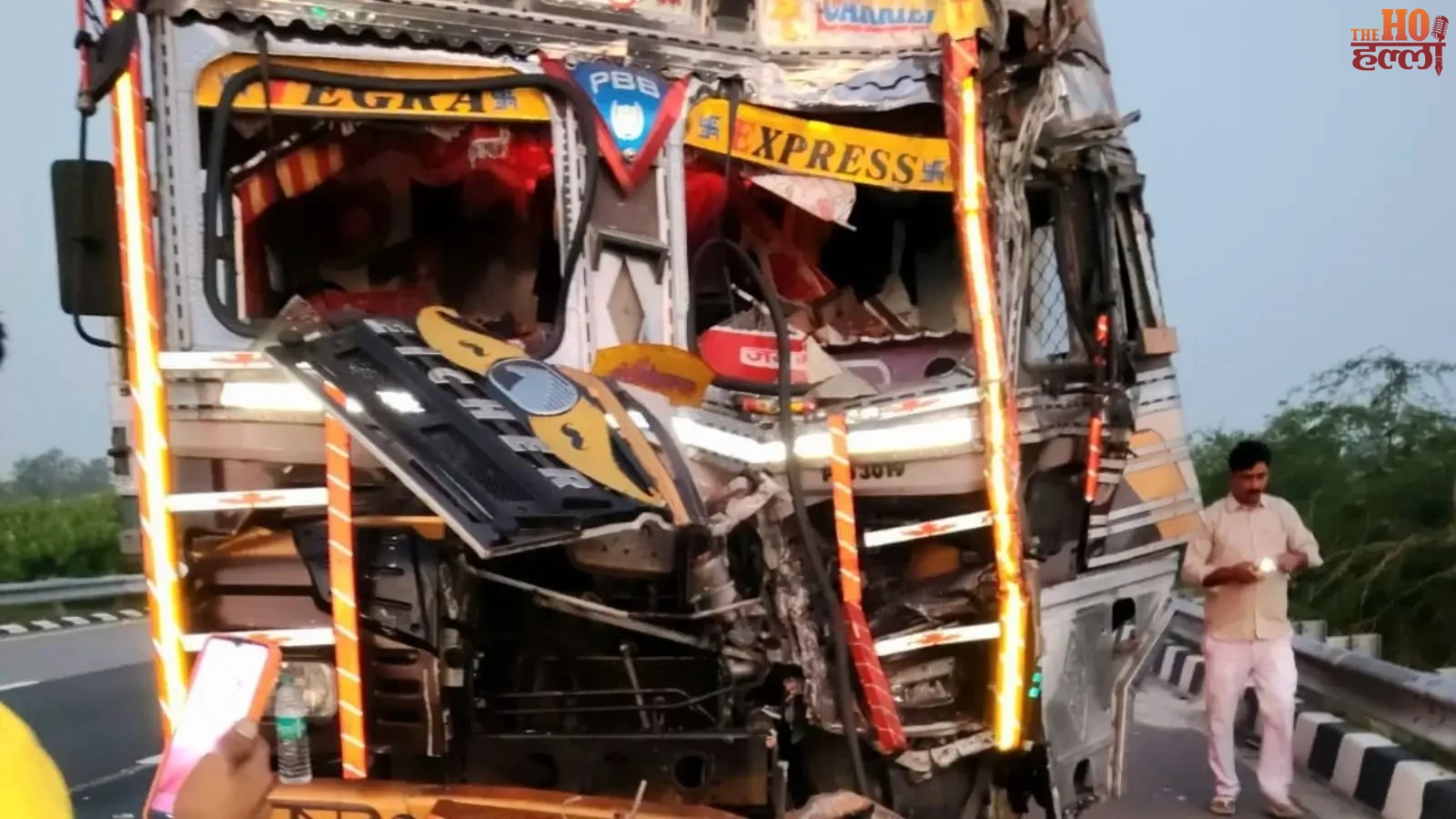 barabanki-news-purvanchal-expressway-bus-accident