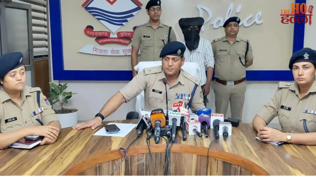 ट्रिपल मर्डर से दहला देहरादून : पैसों के विवाद में पेचकस से हमला कर बुजुर्ग दंपति की हत्या, बचाने आई नौकरानी को भी मौत के घाट उतारा