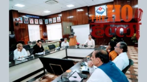 Dehradun News : विकास कार्यों की चुनौतियों से निपटने के लिए बनाएं प्लान, सचिव बोले- स्थानीय लोगों से करें संवाद