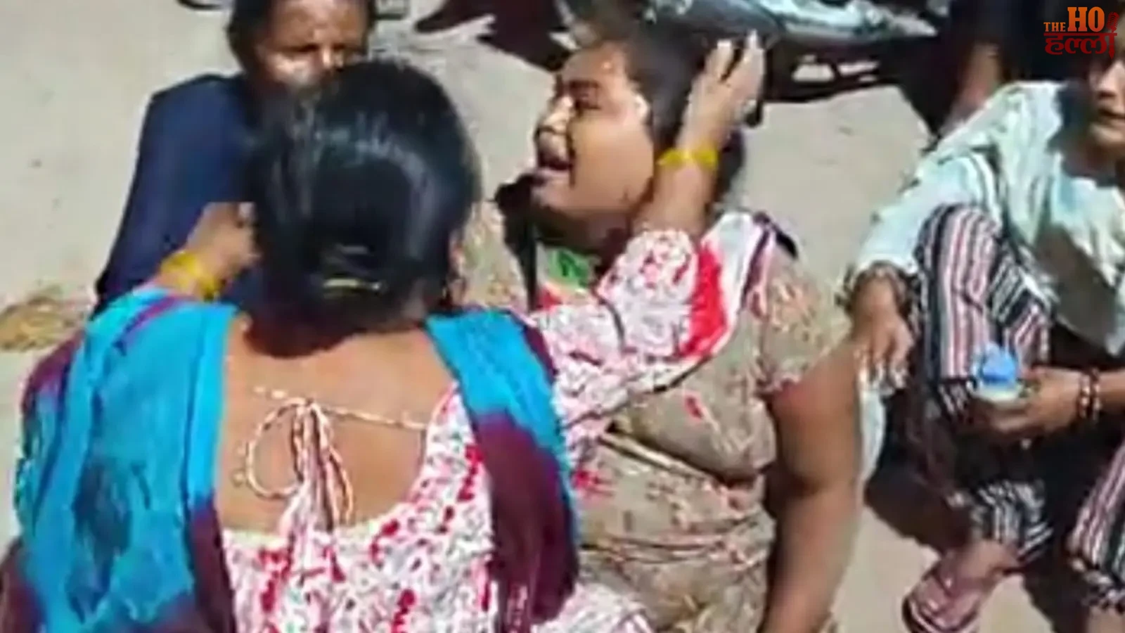 hardoi-news-iron-ladder-high-tension-line-two-youths-dead