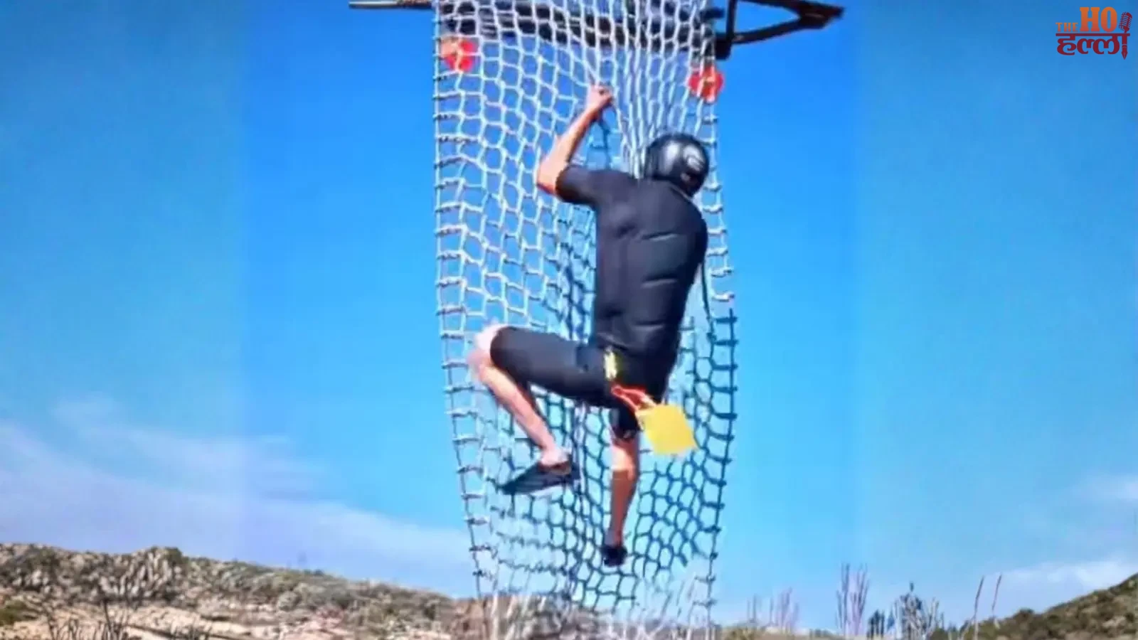 khatron-ke-khiladi-15-avinash-mishra-wins-trophy-rohit-shetty (2)