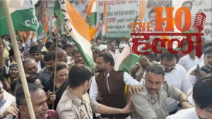 UP News: ज्ञानेश कुमार के इस्तीफे पर कांग्रेस का शक्ति प्रदर्शन, लखनऊ में सड़क पर उतरे कार्यकर्ता, पुलिस से नोकझोंक
