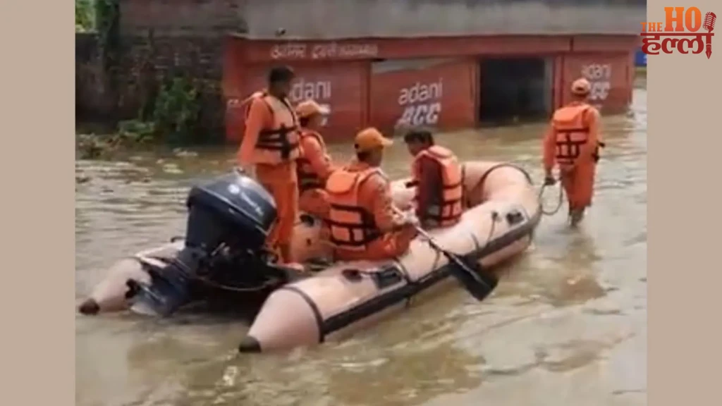 Lucknow Flood : हजारों घरों में पानी, 13 दिन से लाखों लोग बेहाल, राहत में जुटा सिविल डिफेंस, कुछ गिरा गोमती का जलस्तर