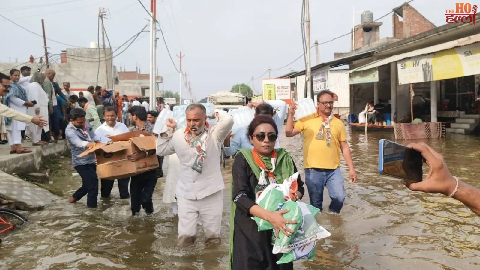 lucknow-flood-news-gomti-river-water-enters-palassio-mall-ekana-stadium-iiit (3)
