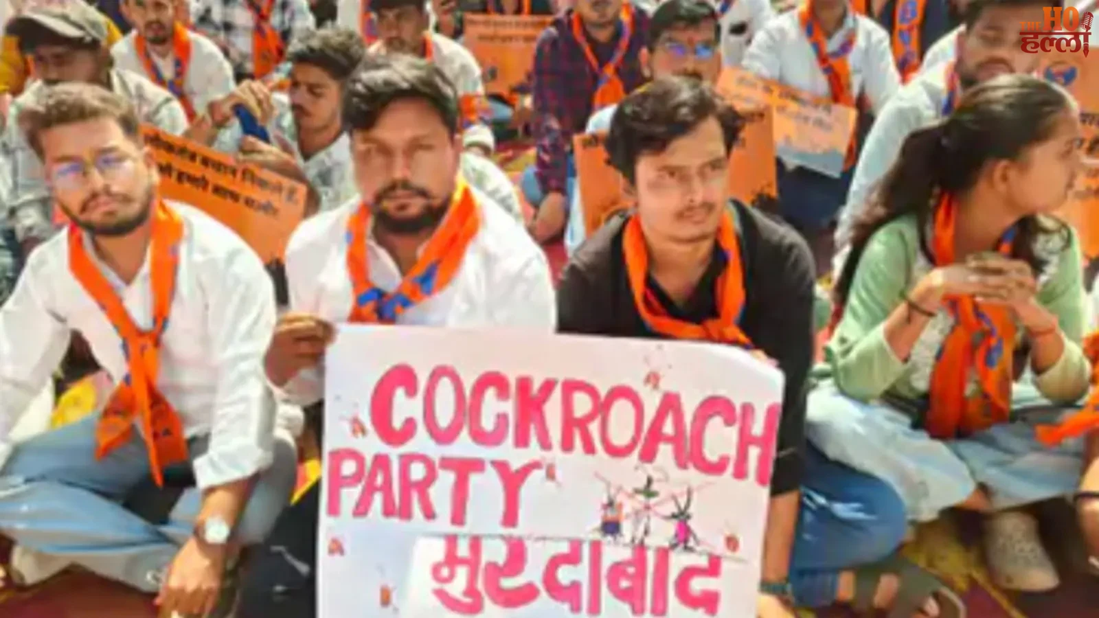 lucknow-news-abvp-protest-cockroach-party