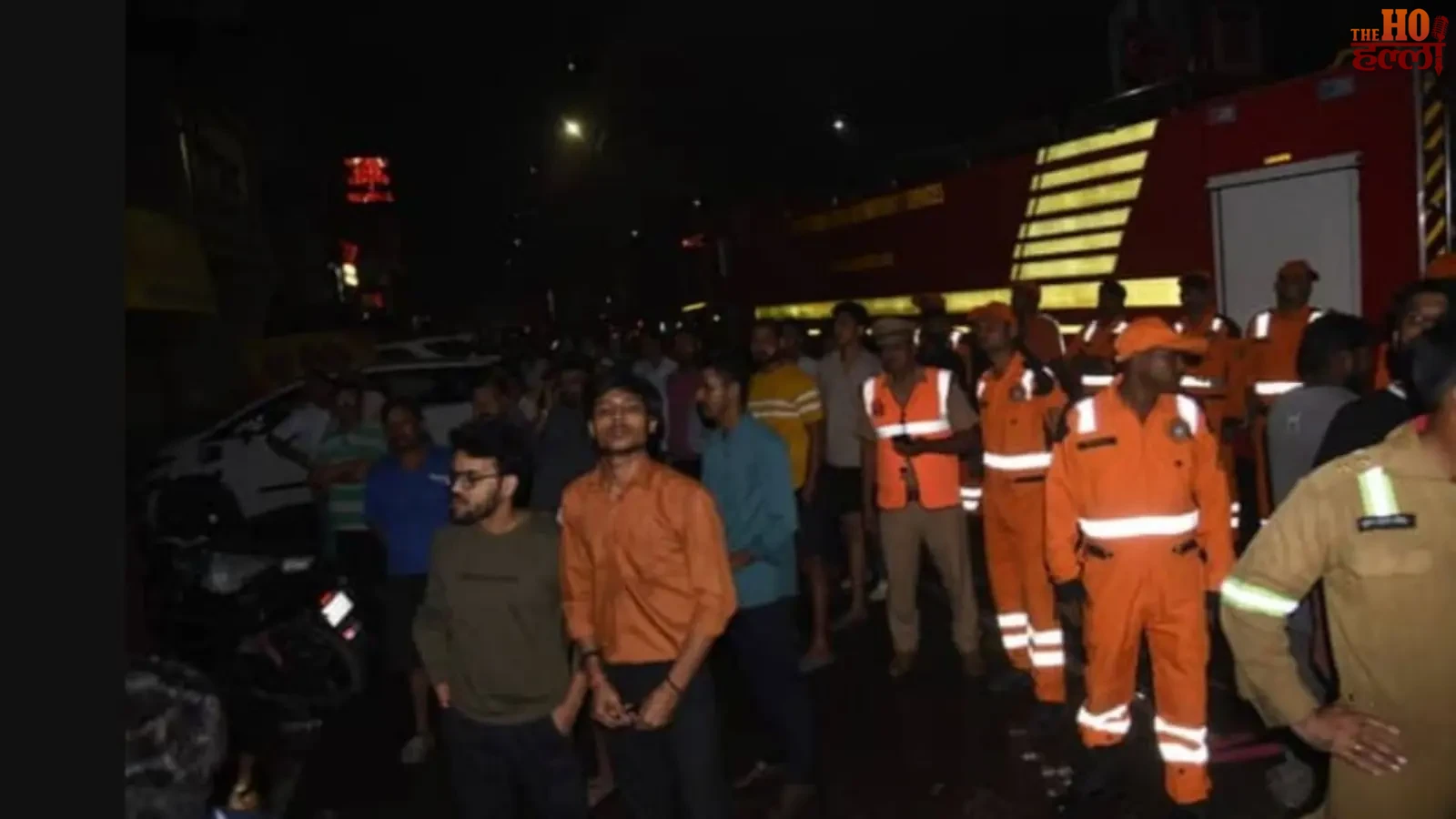 lucknow-news-badri-prasad-sarraf-showroom-fire-news (3)