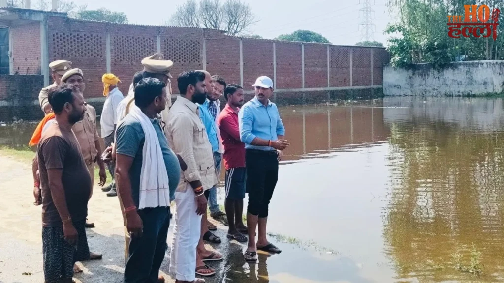 Lucknow News: कई इलाकों में आफत, घरों में घुसा पानी, नावों से पहुंचाई जा रही राहत