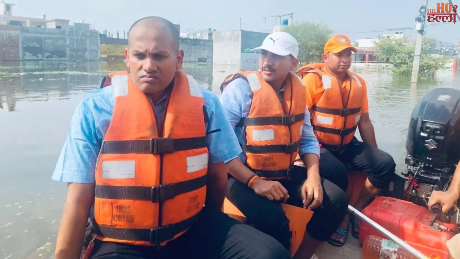 lucknow-news-gomti-water-level-rises-flood-like-situation-faizullaganj-relief-work (2)
