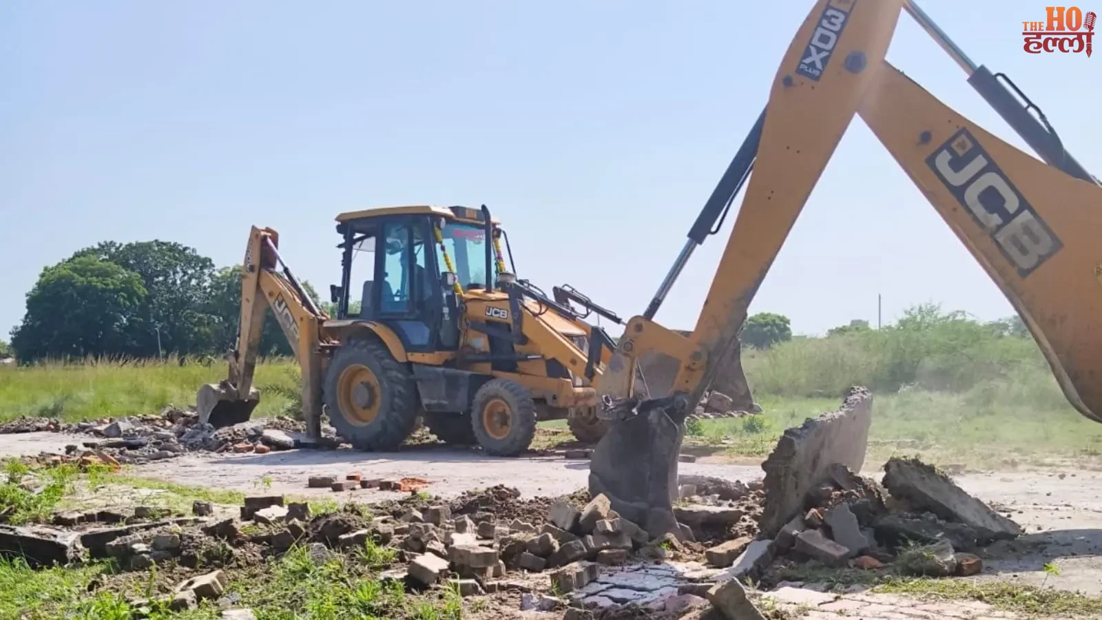 lucknow-news-mohanlalganj-illegal-plotting-lda-bulldozer-action-devha-road (2)