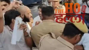 लखनऊ में NSUI का हल्लाबोल : CEC ज्ञानेश कुमार के खिलाफ नारेबाजी, पुलिस से धक्का-मुक्की, हिरासत में कार्यकर्ता
