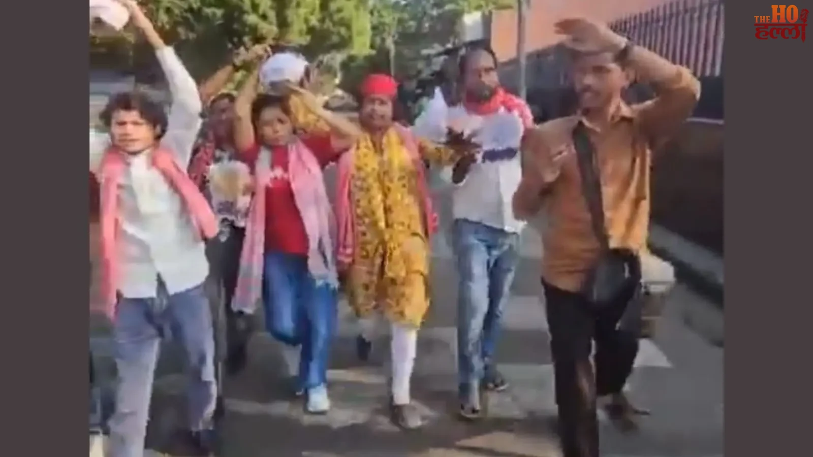 lucknow-sp-protest-cec-gyanesh-kumar-resignation-vote-chori