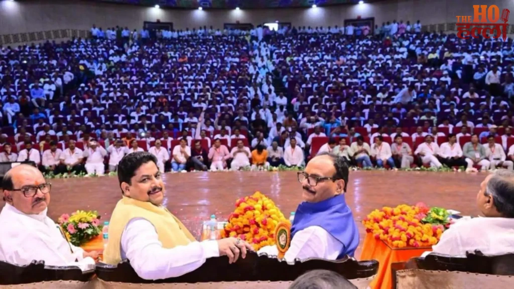 Lucknow News : टीचर्स फेडरेशन ऑफ इंडिया के सम्मेलन में TET से OPS तक उठी आवाज, देश भर से पहुंचे शिक्षक प्रतिनिधि