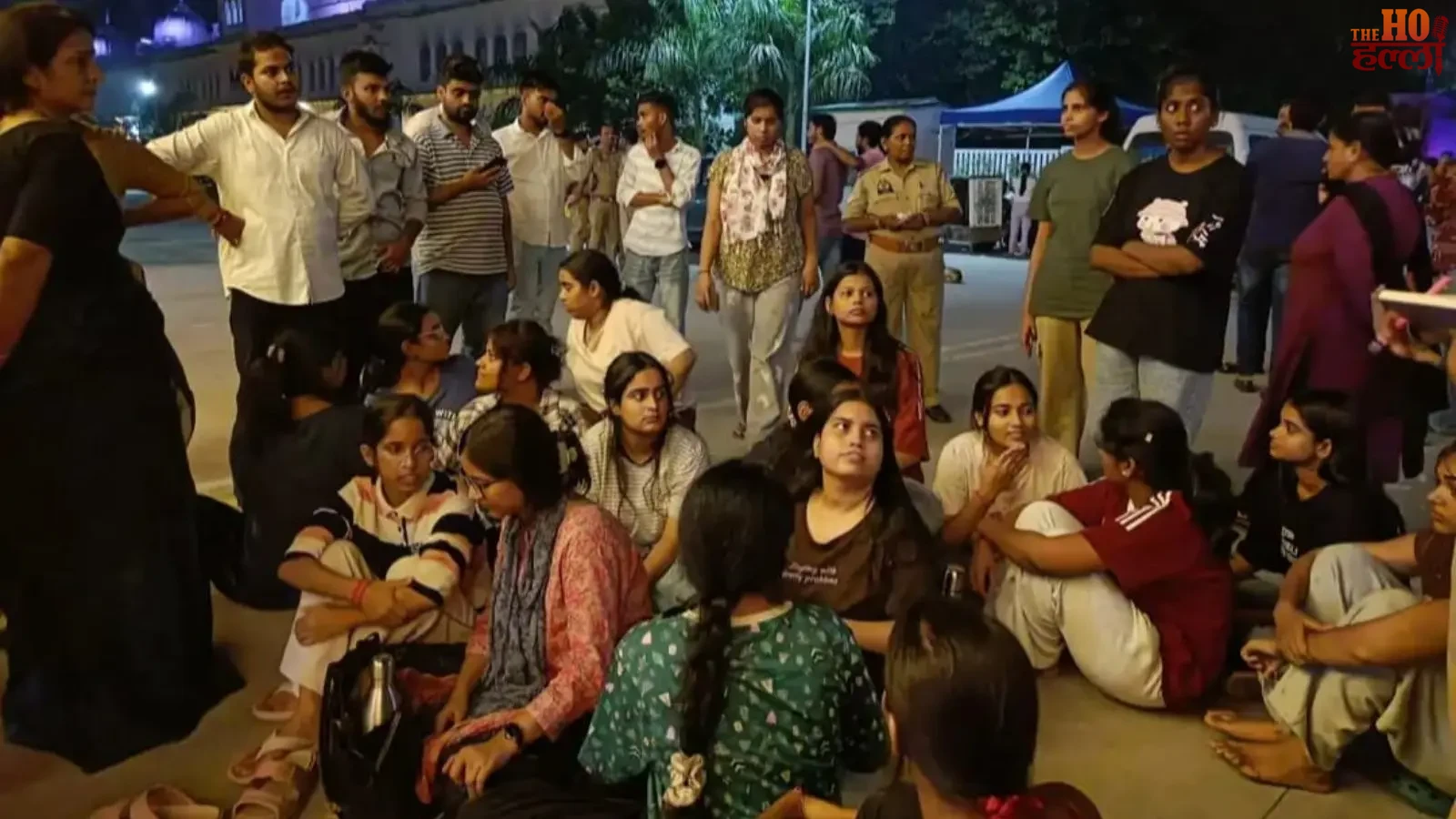 lucknow-university-kailash-hostel-mess-food-protest-students (2)