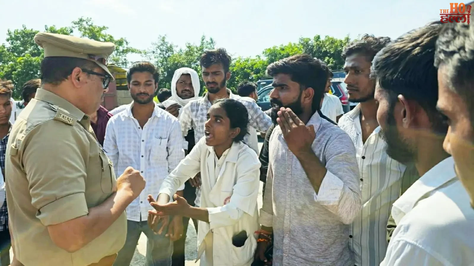 nursing-students-protest-lucknow-raebareli-highway-admit-card