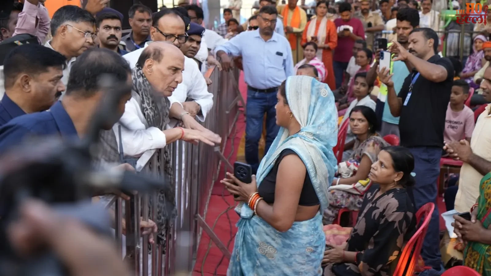 rajnath-singh-visits-flood-hit-faizullaganj-lucknow-relief-distribution
