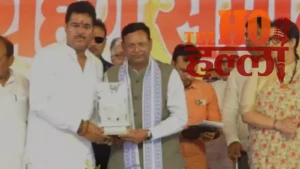 UP Politics : सपा के तीन बागी MLA बने भाजपाई, अमेठी में पंकज चौधरी व स्मृति की मौजूदगी में ली सदस्यता