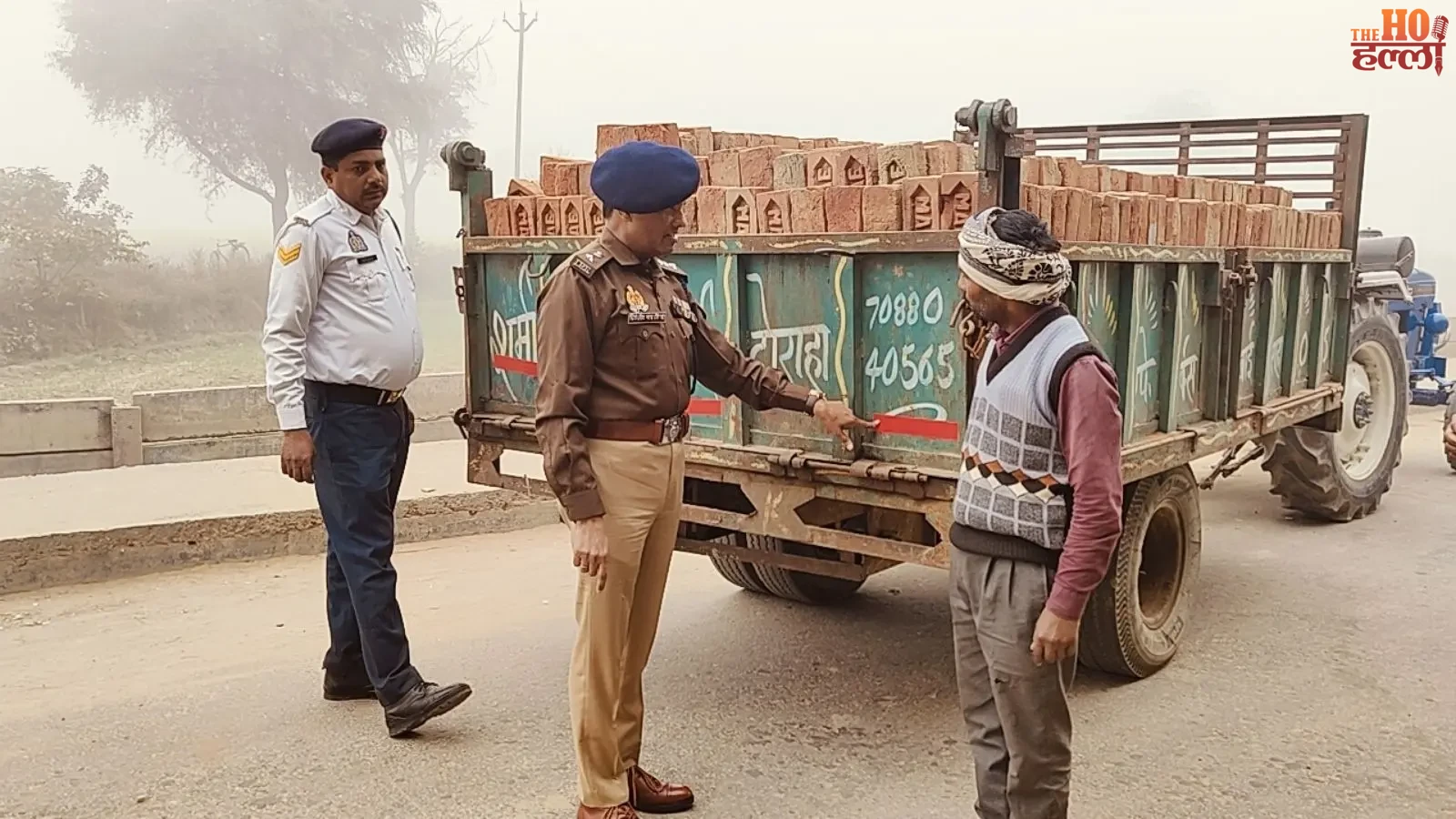 up-road-safety-action-plan-fog-highways-ambulance-rescue-vehicles (2)