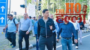 Uttrakhand News : गड्ढामुक्त रोड़ों की मरम्मत की डेडलाइन करीब, PWD सचिव ने सुबह-सुबह देखा सड़कों का हाल, दिया अल्टीमेटम