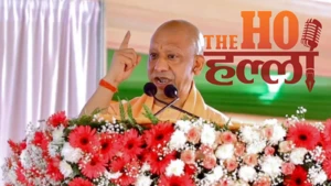 UP News : बरेली पहुंचे योगी, ग्राम प्रहरियों को सौगात तो दंगाइयों को दी संपत्ति गंवाने की चेतावनी