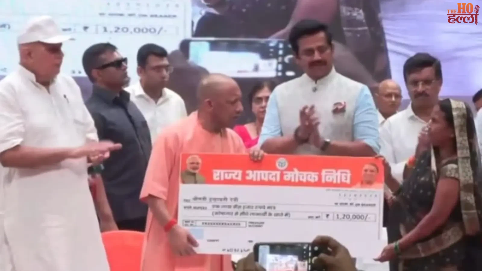 yogi-adityanath-releases-493-crore-crop-damage-compensation-up-farmers (2)